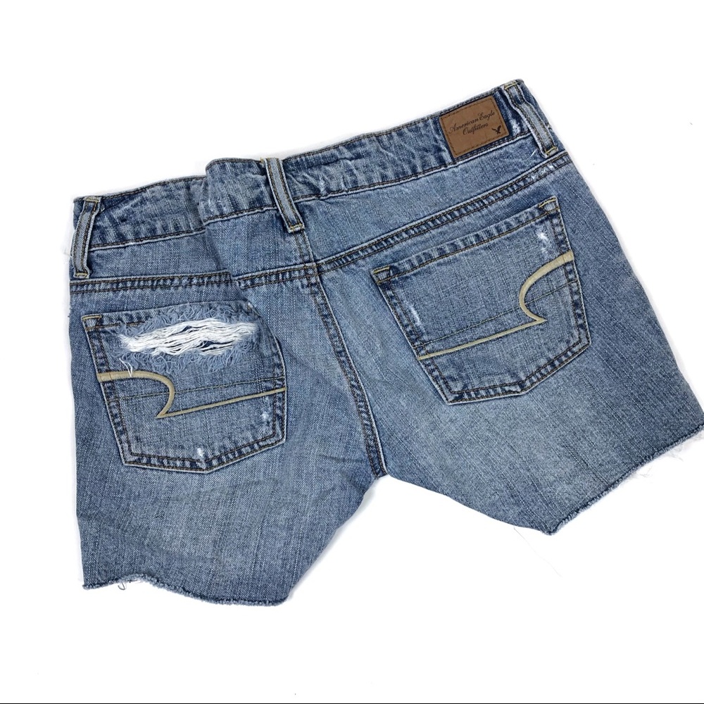 American Eagle Distressed Light Wash Shorts - Picture 3 of 3